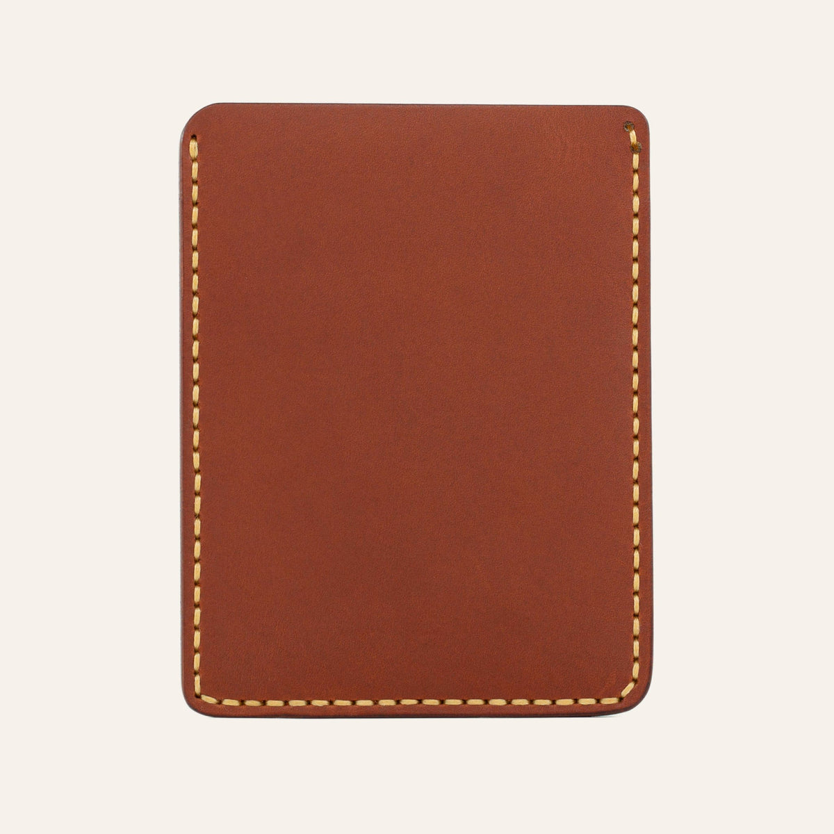 MZ Leather Craft dikey minimalist kiremit Buttero deri kartlık, pürüzsüz sürekli deri paneli ve çevreleyen sarı el dikişlerini gösteren arka görünüm