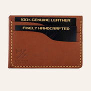 MZ Leather Craft çift çıtçıtlı kapaklı minimalist kiremit Buttero deri cüzdan dolu arka görünüm, tanıtım kartları yerleştirilmiş iki adet kart yuvası, sarı el dikişleri ve MZ logosu
