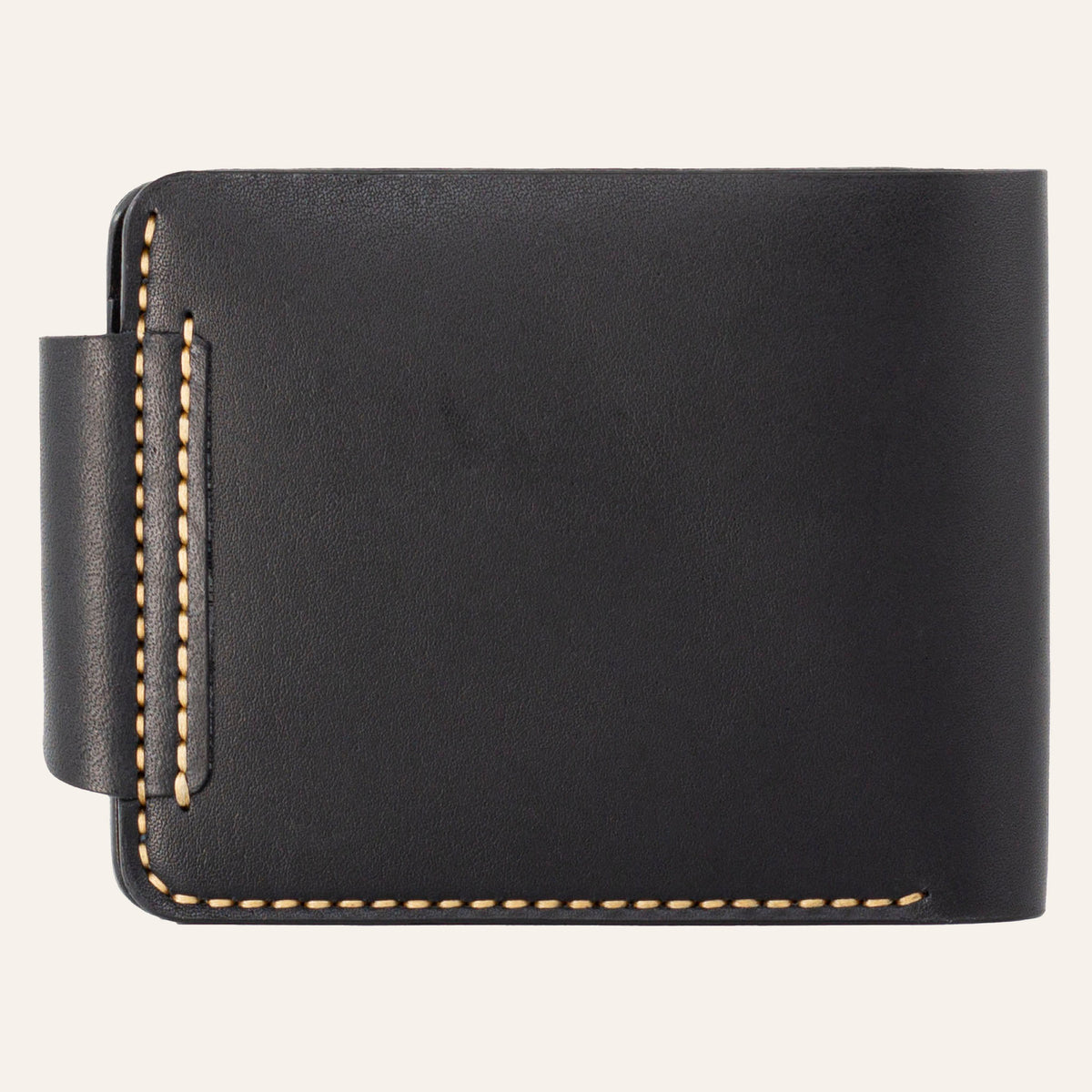 MZ Leather Craft çıtçıtlı siyah Buttero deri klasik erkek cüzdanı arka görünüm, kapama dili bağlantısı ve kontrast sarı el dikişi detayları