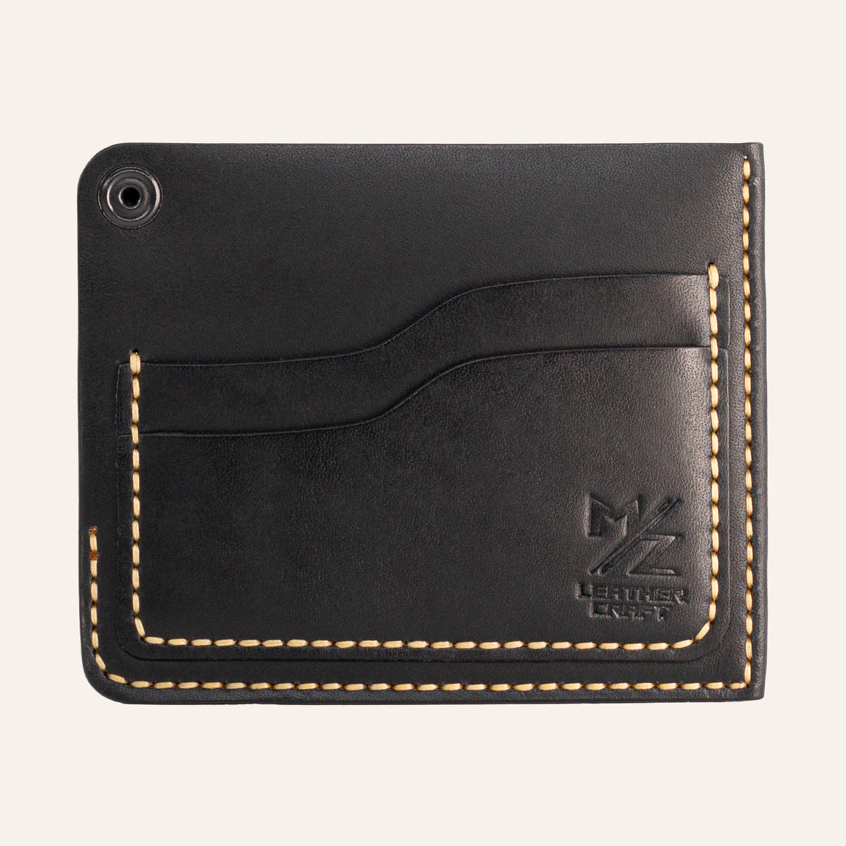 MZ Leather Craft köşe çıtçıtlı ters cüzdan siyah Buttero deri arka yüz görünümü, boş kıvrımlı kart yuvası, sarı el dikişleri ve açık çıtçıt mekanizması