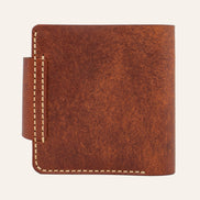 MZ Leather Craft çıtçıtlı yatay kiremit Pueblo deri klasik erkek cüzdanı arka görünüm, pürüzsüz sürekli deri panel, çıtçıtlı bütünleşik kapama kayışı ve kontrast açık gri el dikişleri