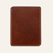 MZ Leather Craft dikey minimalist kiremit Pueblo deri kartlık, pürüzsüz sürekli deri paneli ve çevreleyen sarı el dikişlerini gösteren arka görünüm