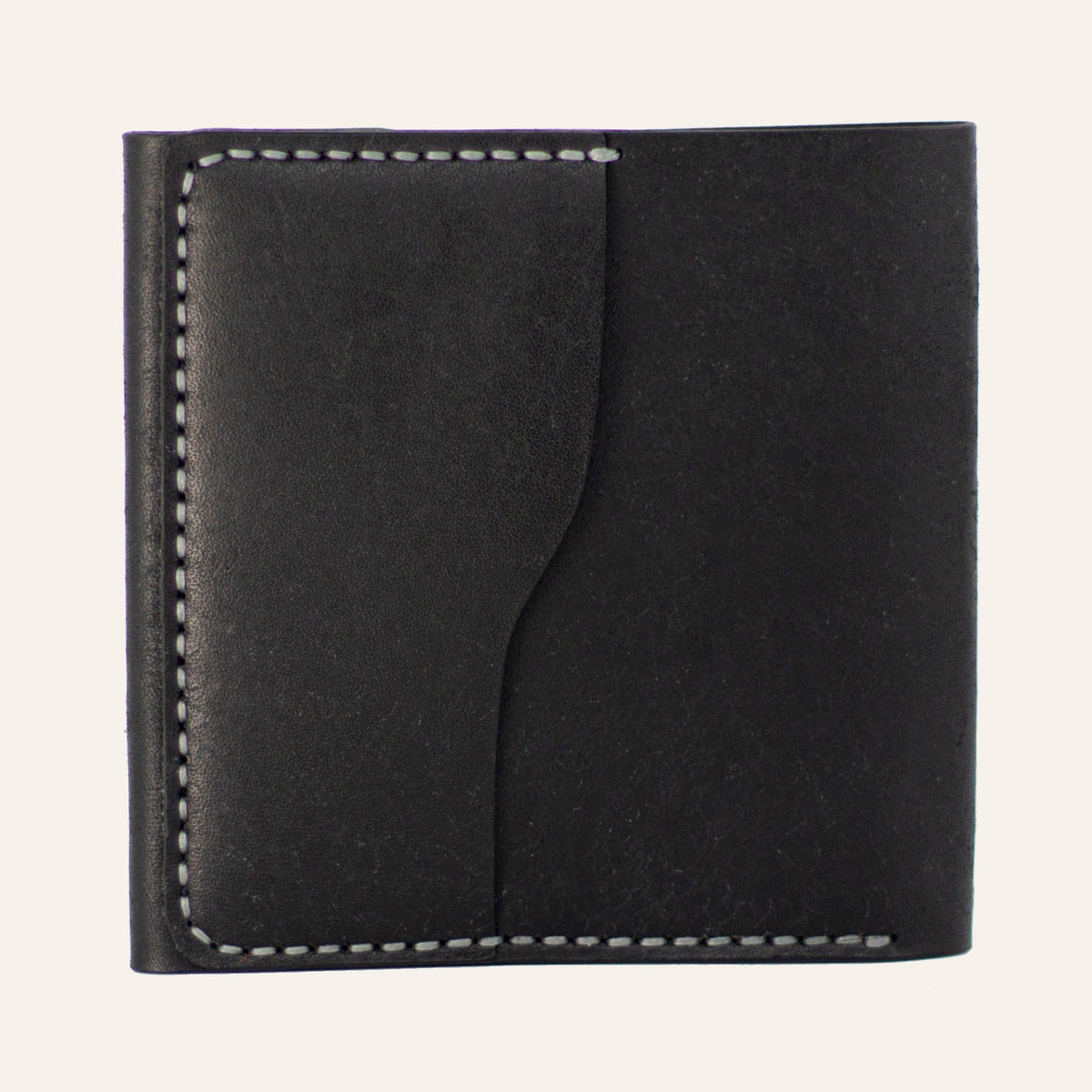 MZ Leather Craft çift çıtçıtlı dil kapaklı siyah Pueblo deri cüzdan arka görünüm, kontrast gri el dikişli pratik dış kart bölmesi